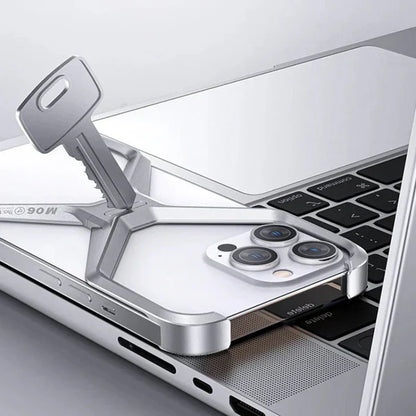 iPhone 14 Series Aluminum Alloy Hollow Cover iPhone