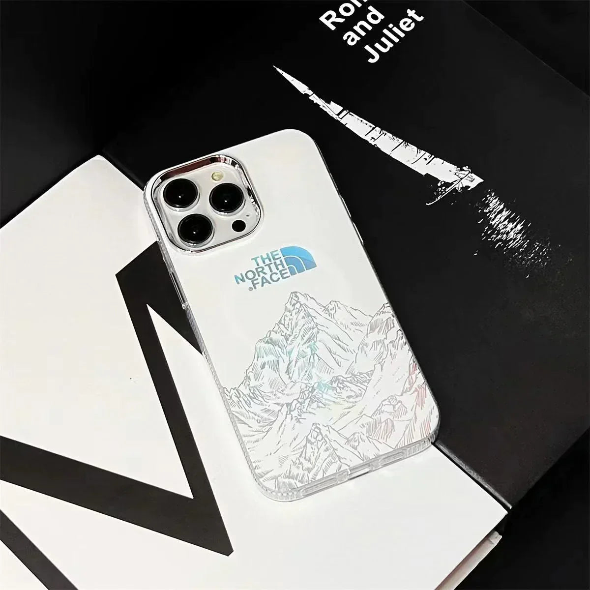 [MAGSAFE] FROSTED LASER SNOW MOUNTAIN IPHONE 15 SERIES CASE